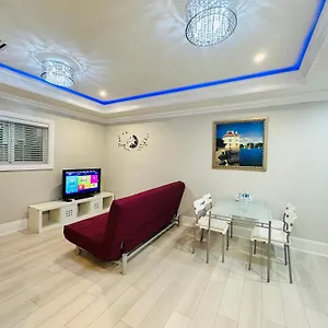 列治文獨立屋單位1房1廳 Holiday home