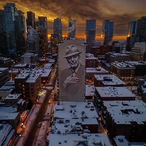 Hello,crescent Montreal